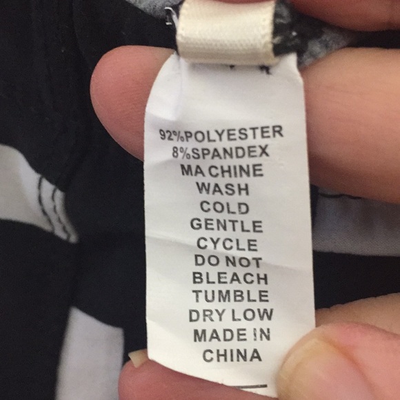 New With Tags J & K Cross Leggings Poly/Spandex - Picture 4 of 5